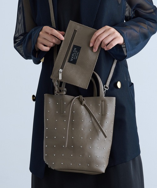 MARLON FIRENZE(マーロンフィレンツェ)の「【MARLON FIRENZE】イタリアンレザー スタッズトートバッグ(トートバッグ・レディース・グレイッシュベージュ/ブラック・FREE)」の13枚目の写真