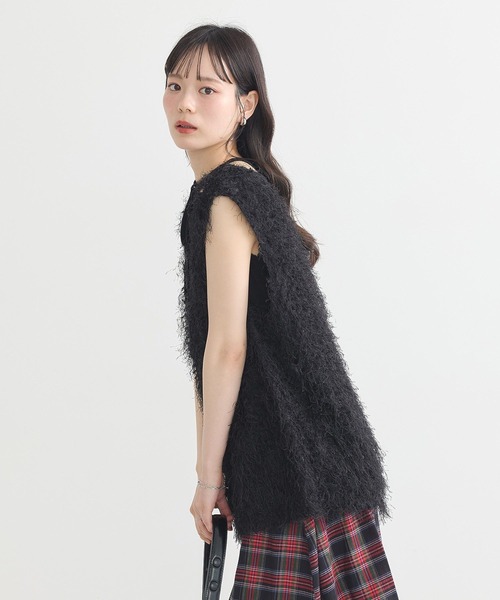 earth music&ecology(アースミュージックアンドエコロジー)の「ふさふさベスト(ベスト・レディース・アイボリー/グレイッシュベージュ/ブラック・FREE)」の13枚目の写真