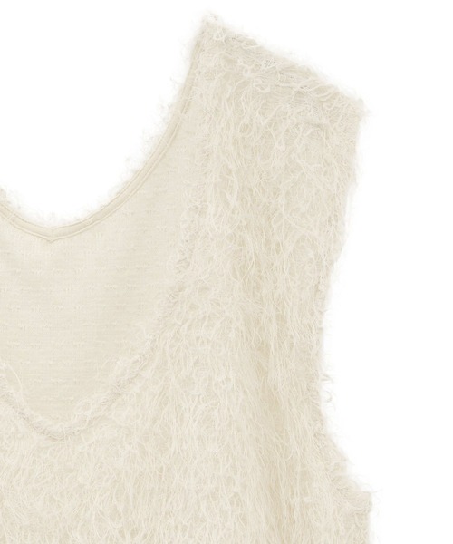 earth music&ecology(アースミュージックアンドエコロジー)の「ふさふさベスト(ベスト・レディース・アイボリー/グレイッシュベージュ/ブラック・FREE)」の22枚目の写真