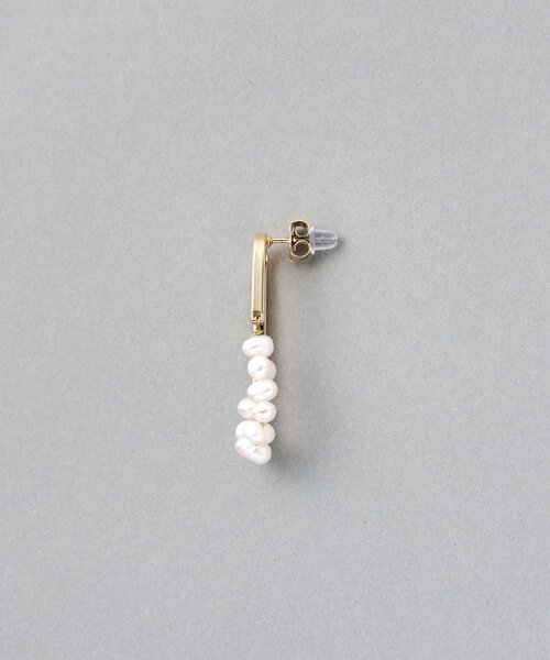 BEARDSLEY(ビアズリー)の「ゴールド×パールピアス(ピアス(両耳用)・レディース・ゴールド・FREE)」の3枚目の写真