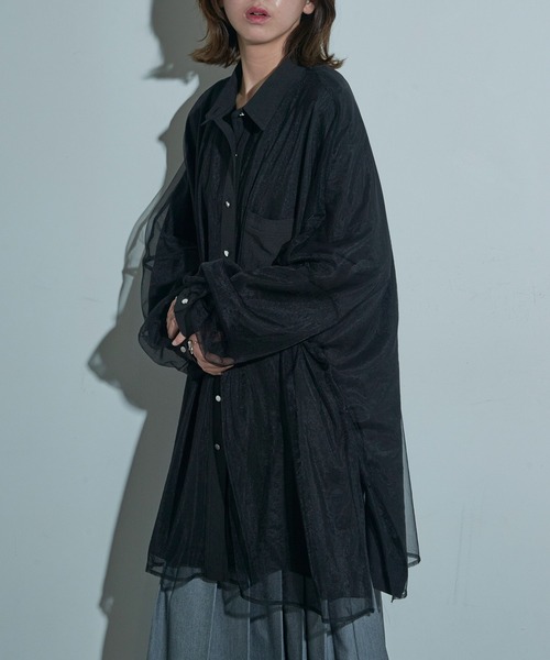 MAISON BREEZE reveur(メゾンブリーズレヴール)の「【MAISON BREEZE reveur】オーバーチュールルーズシャツ trc(シャツ/ブラウス・レディース・ブラック/オフホワイト・FREE)」の4枚目の写真