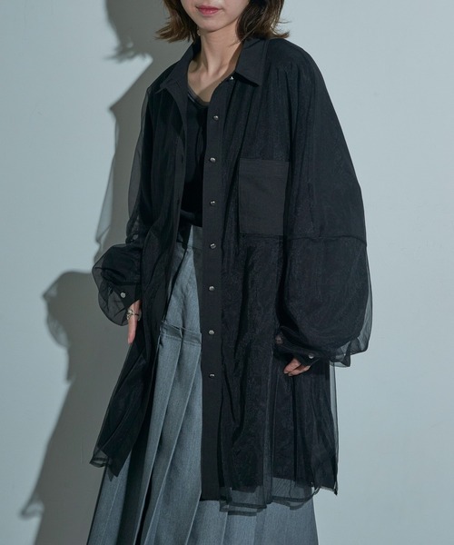 MAISON BREEZE reveur(メゾンブリーズレヴール)の「【MAISON BREEZE reveur】オーバーチュールルーズシャツ trc(シャツ/ブラウス・レディース・ブラック/オフホワイト・FREE)」の5枚目の写真