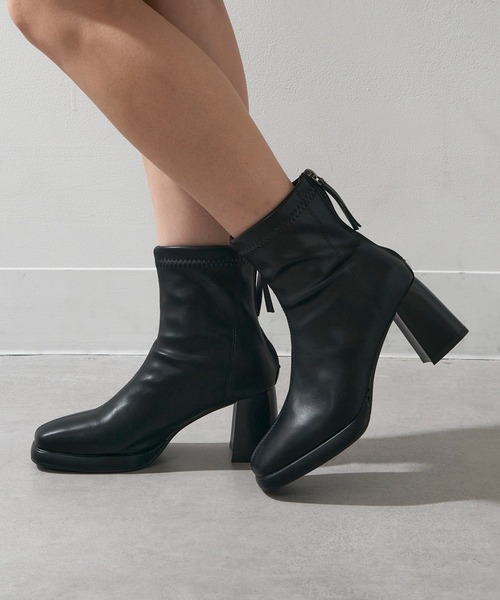 SETUP7(セットアップセブン)の「【SETUP7】スクエアトゥ ショートヒールブーツ 太ヒール バックジップ KNF-TP(ブーツ・レディース・ブラック/アイボリー・39/38/37/36)」の1枚目の写真