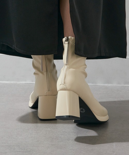 SETUP7(セットアップセブン)の「【SETUP7】スクエアトゥ ショートヒールブーツ 太ヒール バックジップ KNF-TP(ブーツ・レディース・ブラック/アイボリー・39/38/37/36)」の11枚目の写真