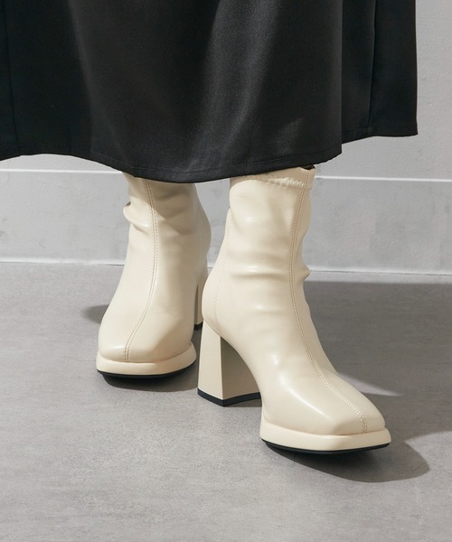 SETUP7(セットアップセブン)の「【SETUP7】スクエアトゥ ショートヒールブーツ 太ヒール バックジップ KNF-TP(ブーツ・レディース・ブラック/アイボリー・39/38/37/36)」の8枚目の写真