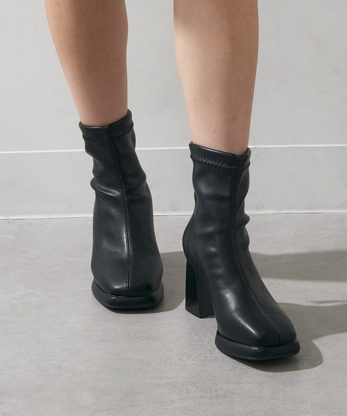 SETUP7(セットアップセブン)の「【SETUP7】スクエアトゥ ショートヒールブーツ 太ヒール バックジップ KNF-TP(ブーツ・レディース・ブラック/アイボリー・39/38/37/36)」の14枚目の写真