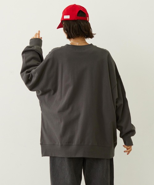 MILKFED.（ミルクフェド）の「STENCIL AND BAR LOGO BIG SWEAT TOP（スウェット・レディース・アッシュ/チャコール/ブラウン/ライトブルー・S/M）」の6枚目の写真