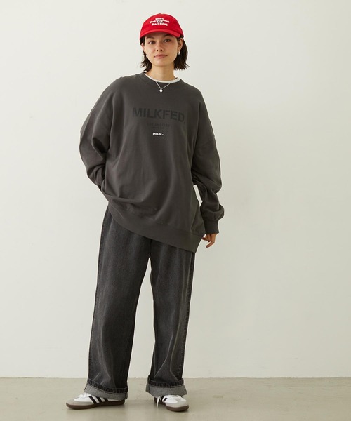MILKFED.（ミルクフェド）の「STENCIL AND BAR LOGO BIG SWEAT TOP（スウェット・レディース・アッシュ/チャコール/ブラウン/ライトブルー・S/M）」の7枚目の写真
