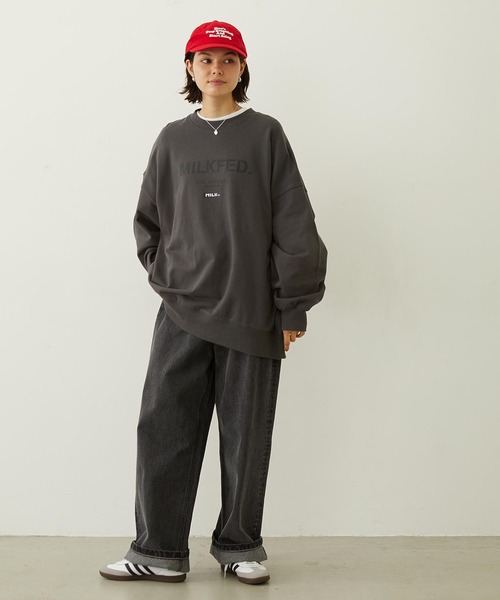 MILKFED.（ミルクフェド）の「STENCIL AND BAR LOGO BIG SWEAT TOP（スウェット・レディース・アッシュ/チャコール/ブラウン/ライトブルー・S/M）」の9枚目の写真