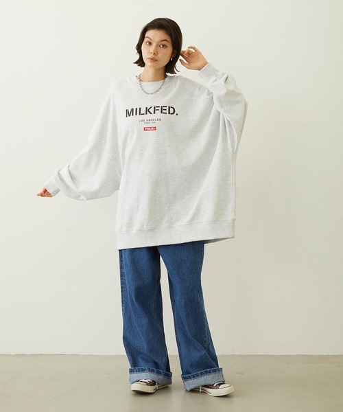 MILKFED.（ミルクフェド）の「STENCIL AND BAR LOGO BIG SWEAT TOP（スウェット・レディース・アッシュ/チャコール/ブラウン/ライトブルー・S/M）」の15枚目の写真