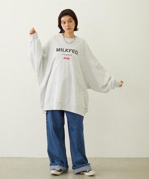 MILKFED.（ミルクフェド）の「STENCIL AND BAR LOGO BIG SWEAT TOP（スウェット・レディース・アッシュ/チャコール/ブラウン/ライトブルー・S/M）」の16枚目の写真