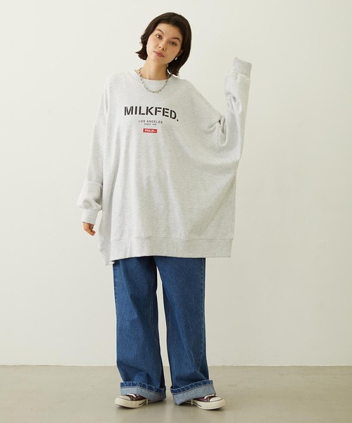 MILKFED.（ミルクフェド）の「STENCIL AND BAR LOGO BIG SWEAT TOP（スウェット・レディース・アッシュ/チャコール/ブラウン/ライトブルー・S/M）」の17枚目の写真