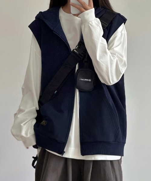 Teem Store(チームストア)の「フード付きスウェットベスト(ベスト・レディース・グレー/ネイビー・S/M)」の1枚目の写真