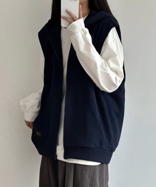 Teem Store(チームストア)の「フード付きスウェットベスト(ベスト・レディース・グレー/ネイビー・S/M)」の8枚目の写真