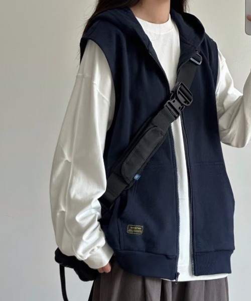 Teem Store(チームストア)の「フード付きスウェットベスト(ベスト・レディース・グレー/ネイビー・S/M)」の19枚目の写真