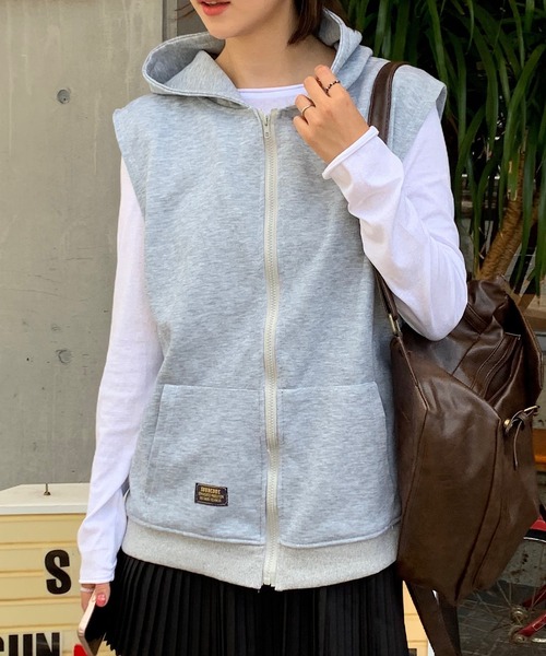 Teem Store(チームストア)の「フード付きスウェットベスト(ベスト・レディース・グレー/ネイビー・S/M)」の9枚目の写真