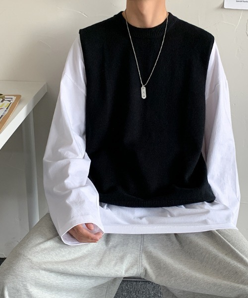 SHEPP(シープ)の「【UNISEX】サイドスリットクルーネックニットベスト(ベスト・メンズ・ブラック/グレー・F)」の3枚目の写真