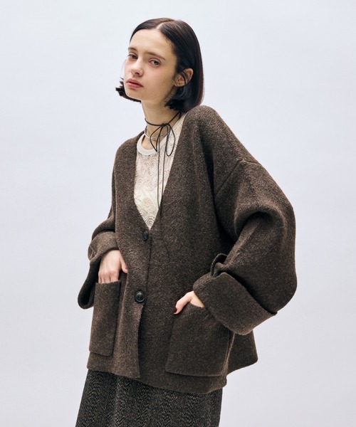 AIC.（エーアイシー）の「ワイドターンバックニットカーディガン（カーディガン/ボレロ・レディース・チャコールグレー/ブラウン・FREE）」の9枚目の写真