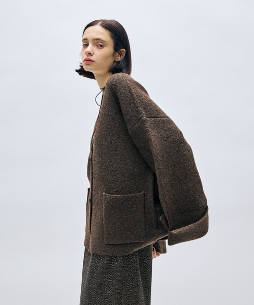 AIC.（エーアイシー）の「ワイドターンバックニットカーディガン（カーディガン/ボレロ・レディース・チャコールグレー/ブラウン・FREE）」の13枚目の写真