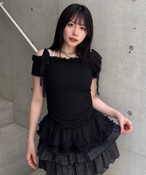 Lae(レイ)の「ティアードレースミニスカート(スカート・レディース・ブラック/ホワイト・MEDIUM/SMALL)」の2枚目の写真