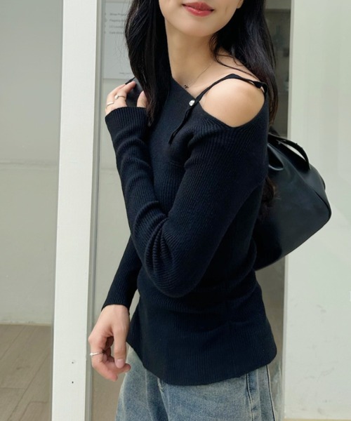 Ada.(エイダ)の「アシンメトリー ワンショル リブニット(ニット/セーター・レディース・グレー/アイボリー/ブラック/ブラウン・FREE)」の9枚目の写真