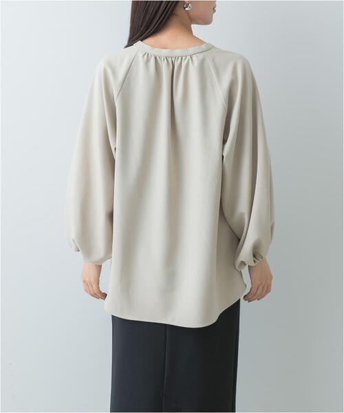 F by ROSSO（エフバイロッソ）の「F by ROSSO　イージーケアバルーンスリーブブラウス（シャツ/ブラウス・レディース・ネイビー/グレー/ベージュ系その他・FREE）」の13枚目の写真