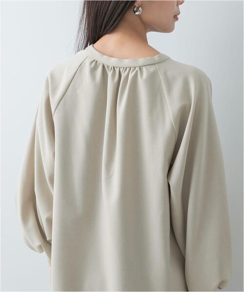 F by ROSSO（エフバイロッソ）の「F by ROSSO　イージーケアバルーンスリーブブラウス（シャツ/ブラウス・レディース・ネイビー/グレー/ベージュ系その他・FREE）」の15枚目の写真