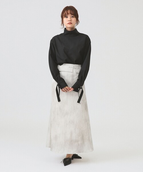 Ray BEAMS(レイビームス)の「RBS / ベルトカフス ハイネック ブラウス(シャツ/ブラウス・レディース・ライトグレー/ブラック・ONE SIZE)」の8枚目の写真