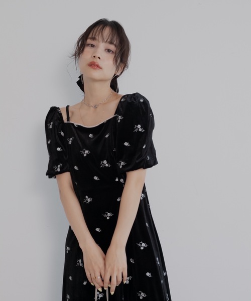 JUMELLE(ジュメロ)の「【結婚式/オケージョン】ベロアラインドレス(ワンピース・レディース・ブラック・MEDIUM/SMALL)」の2枚目の写真