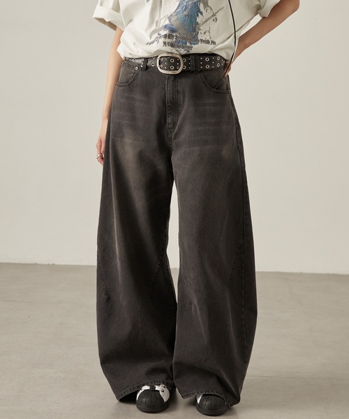 Snap club(スナップクラブ)の「【Snap club】ヴィンテージ加工ワイドカーブデニムパンツ(デニムパンツ・レディース・スミクロ/インディゴブルー/ブラウン/ライトブルー・L/M/S)」の2枚目の写真