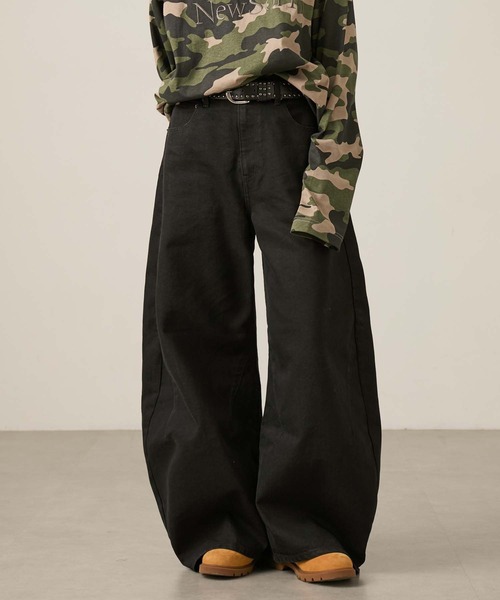 Snap club（スナップクラブ）の「【Snap club】ヴィンテージ加工ワイドカーブデニムパンツ（デニムパンツ・レディース・スミクロ/インディゴブルー/ブラウン/ライトブルー/グレー/ネイビー/ブラック・L/M/S）」の2枚目の写真
