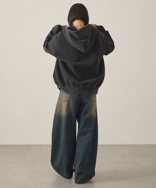 Snap club(スナップクラブ)の「【Snap club】ヴィンテージ加工ワイドカーブデニムパンツ(デニムパンツ・レディース・スミクロ/インディゴブルー/ブラウン/ライトブルー・L/M/S)」の13枚目の写真