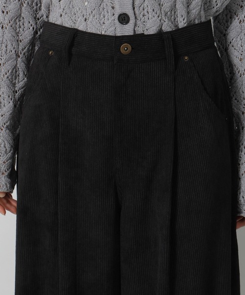 LAKOLE（ラコレ）の「コーデュロイタックパンツ / 593436（その他パンツ・レディース・ブラウン/パープル/ライトベージュ/ブラック・MEDIUM/LARGE）」の22枚目の写真