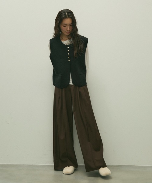 Lutim by u(ルチバイユー)の「Strap boa flat shoes / ストラップボアフラットシューズ(パンプス・レディース・ブラック/アイボリー/ベージュ・23.5/24.5)」の21枚目の写真