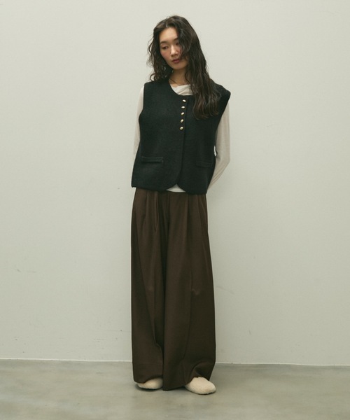 Lutim by u(ルチバイユー)の「Strap boa flat shoes / ストラップボアフラットシューズ(パンプス・レディース・ブラック/アイボリー/ベージュ・23.5/24.5)」の22枚目の写真