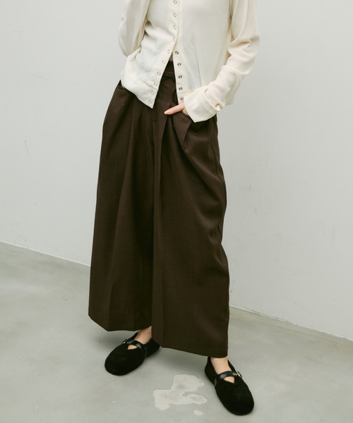 Lutim by u(ルチバイユー)の「Strap boa flat shoes / ストラップボアフラットシューズ(パンプス・レディース・ブラック/アイボリー/ベージュ・23.5/24.5)」の5枚目の写真
