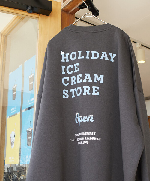 FREAK'S STORE（フリークスストア）の「限定展開 HOLIDAY ICECREAM×FREAK'S STORE/ホリデーアイスクリーム 別注 ビッグシルエット バックプリント クルーネックスウェット/裏起毛（Tシャツ/カットソー・メンズ・ブラック/グレー/ピンク/グリーン・SMALL/MEDIUM/LARGE）」の2枚目の写真