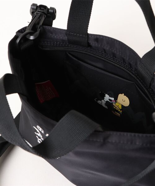 Manhattan Portage（マンハッタンポーテージ）の「MICRO PORTAGE TOTE FLIGHT NYLON BACKING PEANUTS 25（トートバッグ・レディース・ブラック・X-SMALL）」の9枚目の写真