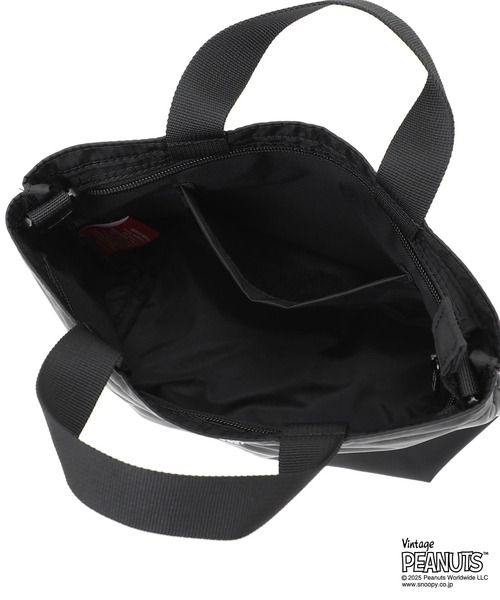 Manhattan Portage（マンハッタンポーテージ）の「MICRO PORTAGE TOTE FLIGHT NYLON BACKING PEANUTS 25（トートバッグ・レディース・ブラック・X-SMALL）」の2枚目の写真