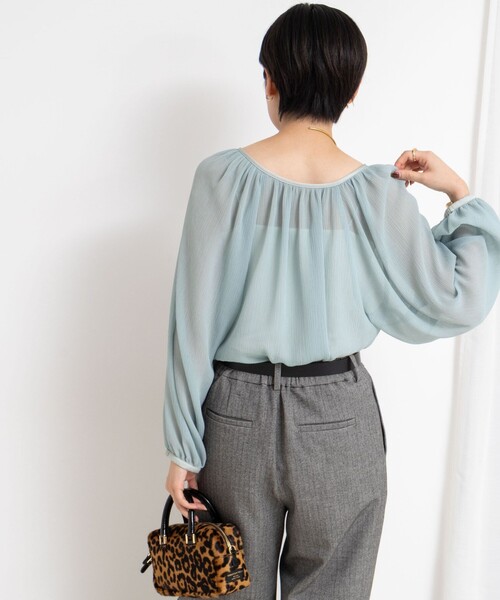 NOLLEY’S Sophi（ノーリーズソフィ）の「ウォッシャブル楊柳ギャザーブラウス（シャツ/ブラウス・レディース・グレイッシュブルー/ブラック/グレイッシュベージュ・38）」の22枚目の写真