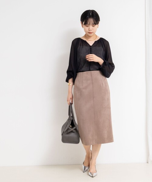 NOLLEY’S Sophi（ノーリーズソフィ）の「ウォッシャブル楊柳ギャザーブラウス（シャツ/ブラウス・レディース・グレイッシュブルー/ブラック/グレイッシュベージュ・38）」の5枚目の写真