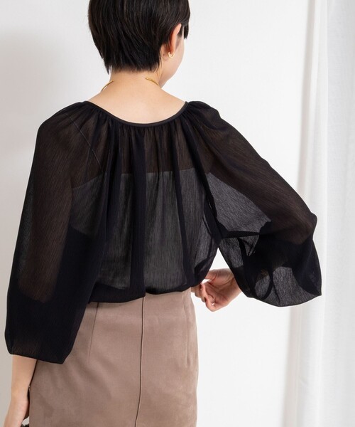 NOLLEY’S Sophi（ノーリーズソフィ）の「ウォッシャブル楊柳ギャザーブラウス（シャツ/ブラウス・レディース・グレイッシュブルー/ブラック/グレイッシュベージュ・38）」の18枚目の写真