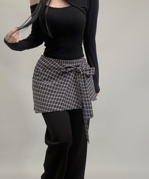FOLLOWIN(フォロウィン)の「2way/チェックスカートレイヤーフレアパンツ(その他パンツ・レディース・グレー/ブラック・LARGE/MEDIUM/SMALL)」の8枚目の写真