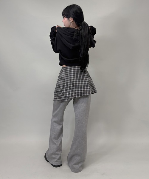 FOLLOWIN(フォロウィン)の「2way/チェックスカートレイヤーフレアパンツ(その他パンツ・レディース・グレー/ブラック・LARGE/MEDIUM/SMALL)」の21枚目の写真