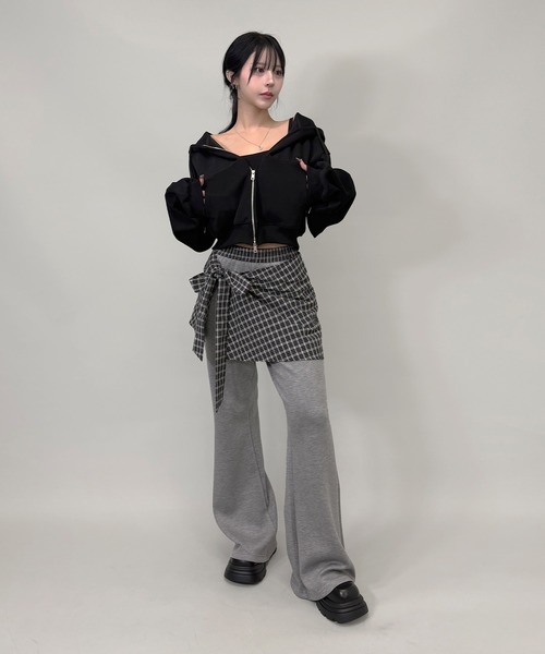 FOLLOWIN(フォロウィン)の「2way/チェックスカートレイヤーフレアパンツ(その他パンツ・レディース・グレー/ブラック・LARGE/MEDIUM/SMALL)」の15枚目の写真