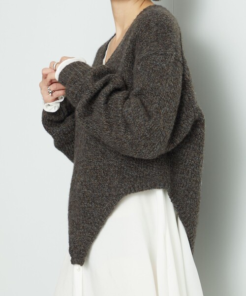 AEWEN MATOPH(イウエン マトフ)の「<AEWEN MATOPH>ウールアルパカ ニットロンパース(ニット/セーター・レディース・ダークブラウン/ベージュ・FREE)」の2枚目の写真