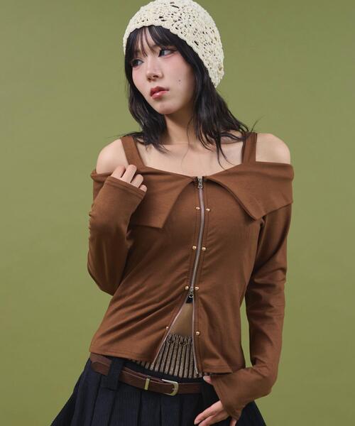 dispark（ディスパーク）の「DISPARK/【25年秋冬新作】オフショルスタッズデザイントップ（Tシャツ/カットソー・レディース・ブラック/ブラウン・FREE）」の5枚目の写真