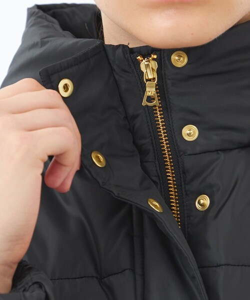 MACKINTOSH PHILOSOPHY(マッキントッシュ フィロソフィー)の「【WEB&一部店舗限定】グロッシーショートダウン(ダウンジャケット/コート・レディース・ブラック/ベージュ・36/38)」の3枚目の写真