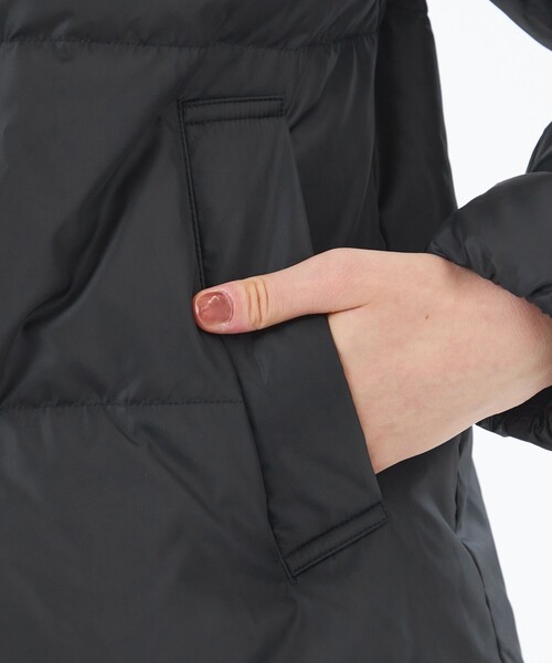 MACKINTOSH PHILOSOPHY(マッキントッシュ フィロソフィー)の「【WEB&一部店舗限定】グロッシーショートダウン(ダウンジャケット/コート・レディース・ブラック/ベージュ・36/38)」の13枚目の写真