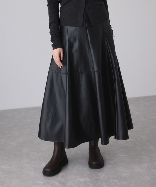 ADAM ET ROPE'（アダムエロペ）の「シンセティックレザーフレアスカート（スカート・レディース・ブラック/ブラウン系その他2・38/36）」の7枚目の写真